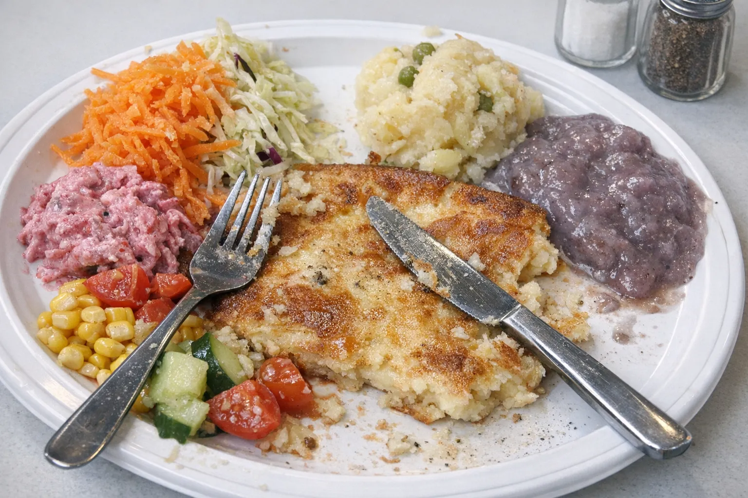 Bild på Tunnpannkaka alternativt ugnspannkaka med tillbehör, råkost